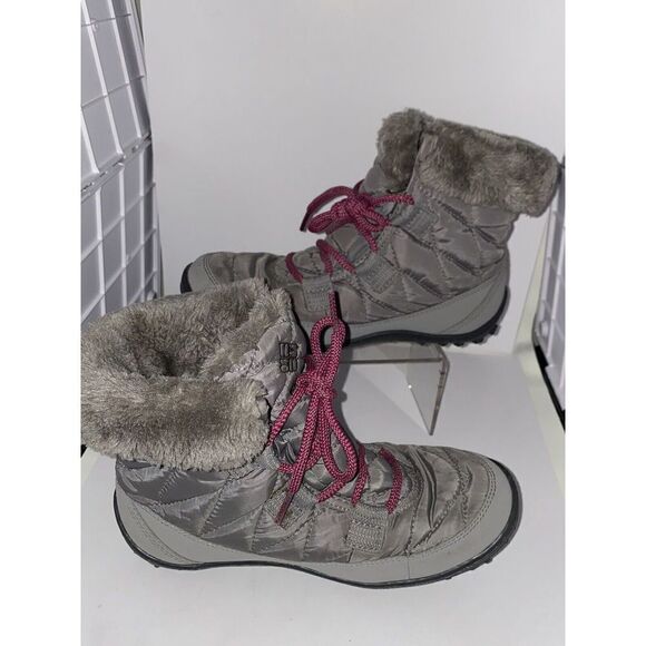 Columbia Waterproof Women's Snow Boots Size 4 Color Gray Condition Used - Picture 3 of 6